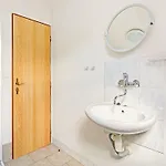 Holiday home Modern In With Private Garden *