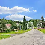 Modern In With Private Garden *
