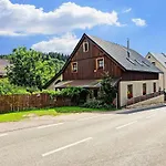 Holiday home Modern In With Private Garden Cerny Dul