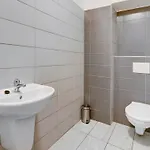Holiday home Modern In With Private Garden *