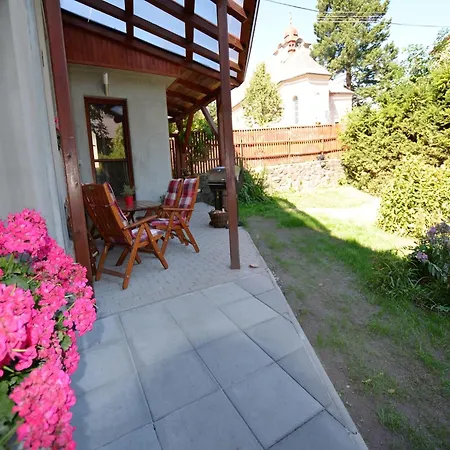 Modern In Cern Dul With Private Garden *