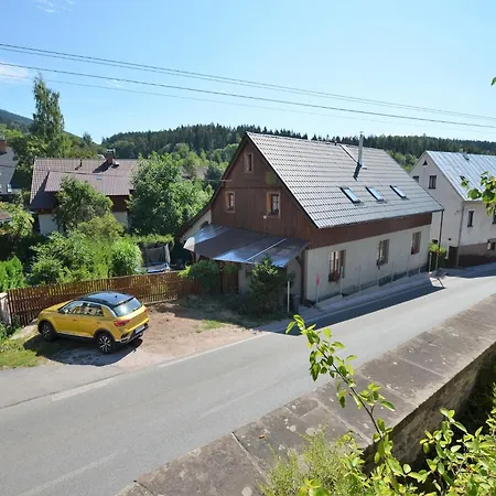 Modern In Cern Dul With Private Garden Holiday home