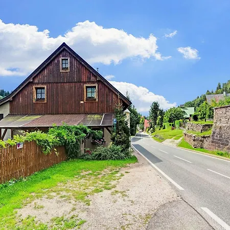 Holiday home Modern In Cern Dul With Private Garden