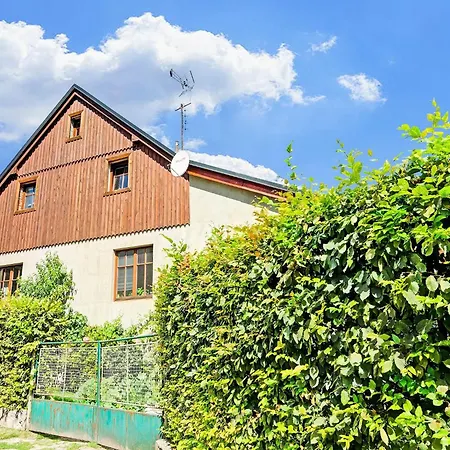 Modern In Cern Dul With Private Garden