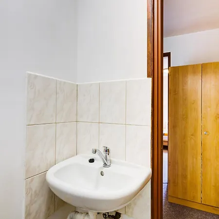Modern In Cern Dul With Private Garden Casa vacanze