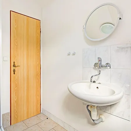 Дом отдыха Modern In With Private Garden *