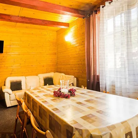 Modern In With Private Garden * Černý Dŭl