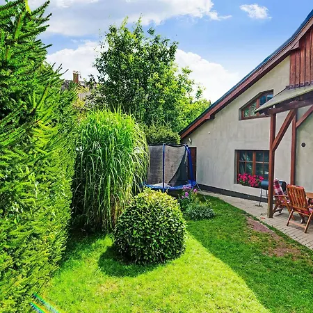 Modern In With Private Garden Cerny Dul