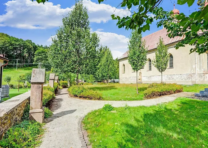 Modern In With Private Garden Ferienhaus